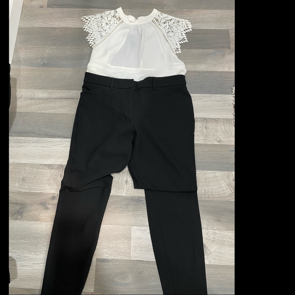 Black express stretch slacks size 8R